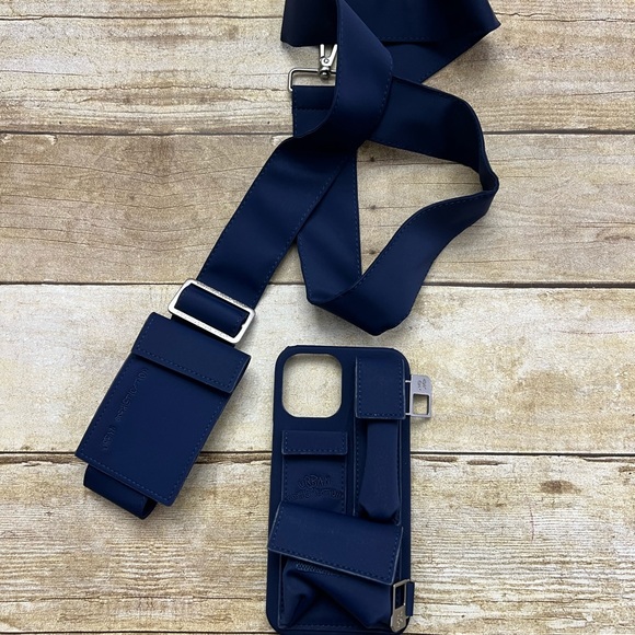 Urban sophistication utiliti case - Picture 1 of 3